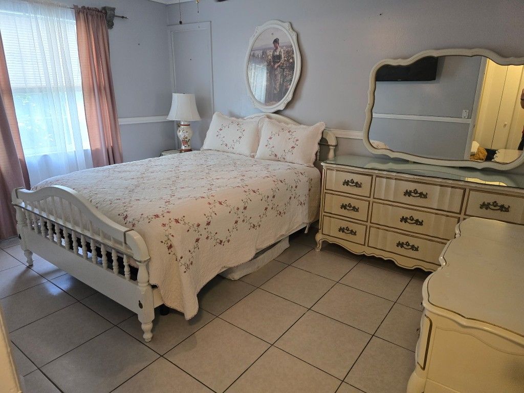 Bedroom Set