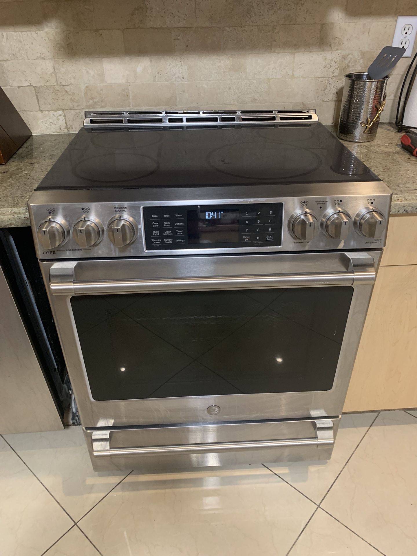 GE Cafe 30” Glass top, 5 Burners, Air Fryer, Convention Oven Slide In Electric Induction Range