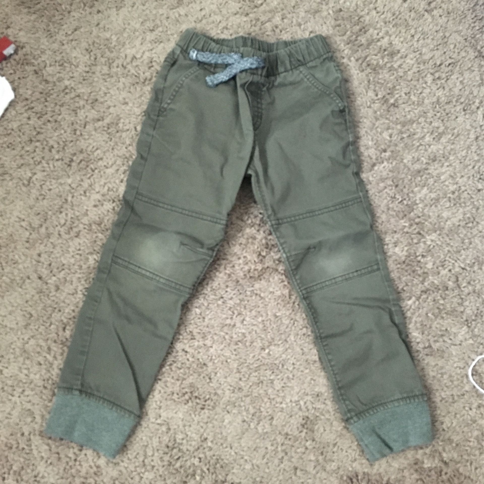Cat & Jack Target 4T green joggers & grey t-shirt set 