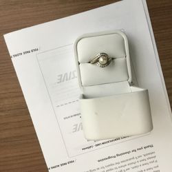 Na Hoku Ring White Gold Dimonds and Pearl