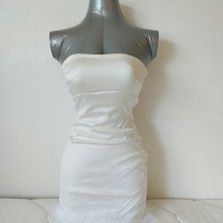 White satin minidress with separate sleeves