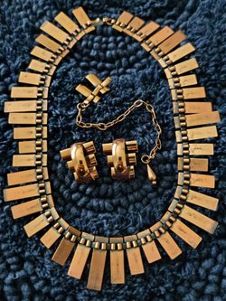 Vintage Renoir copper necklace with matching earrings.