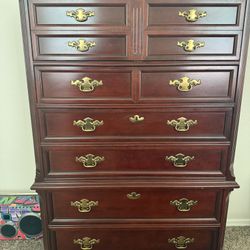 Dresser Set 