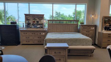 New Gray Wooden Bedroom Set 🍦✨️