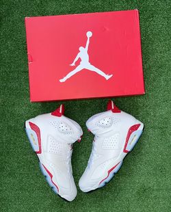 Jordan 6 Retro Red Oreo