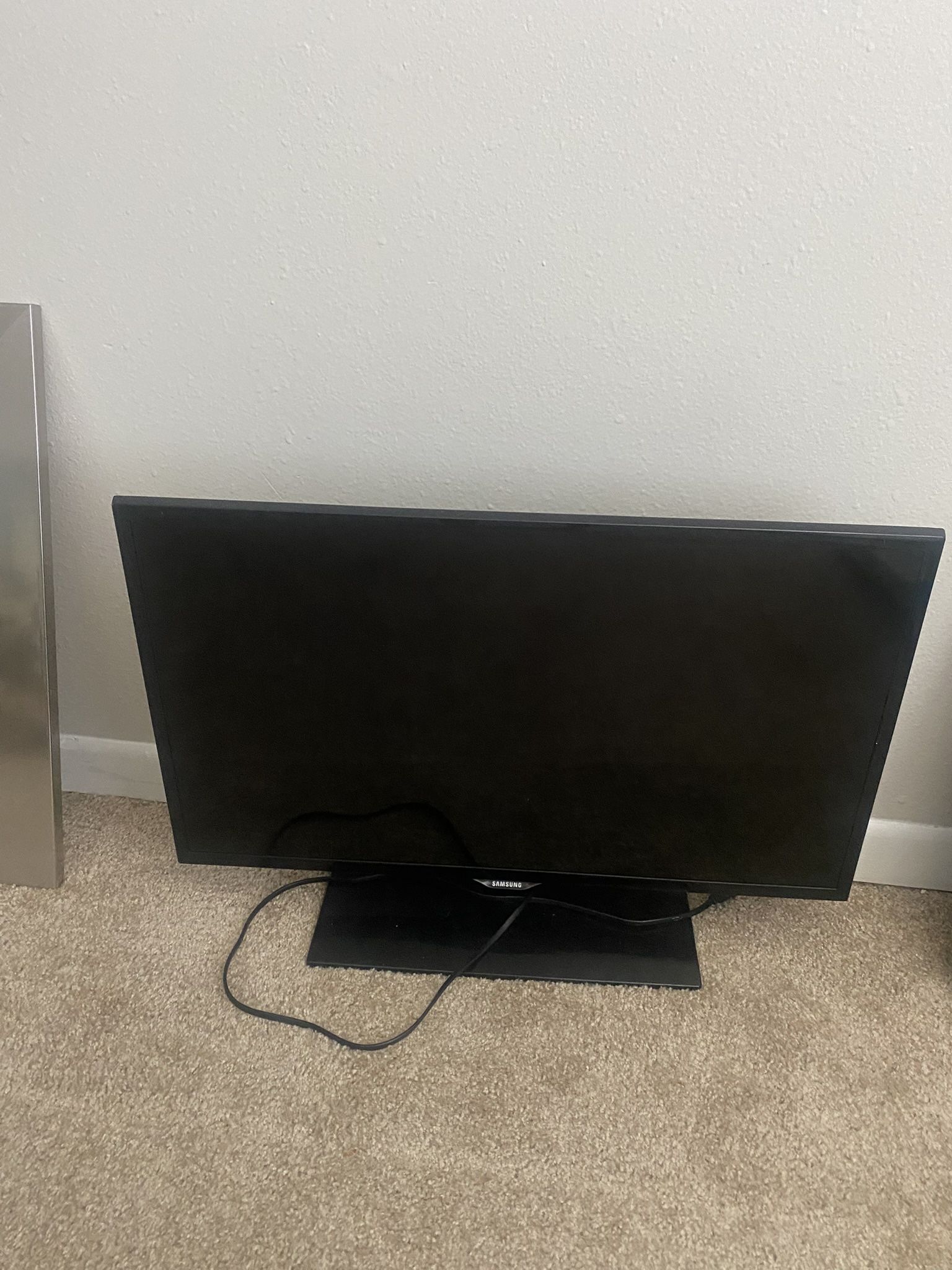 32 inch Samsung TV not smart