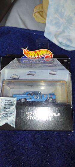 Hot wheels limited edition includes display case 57 Oldsmobile stock car. See below