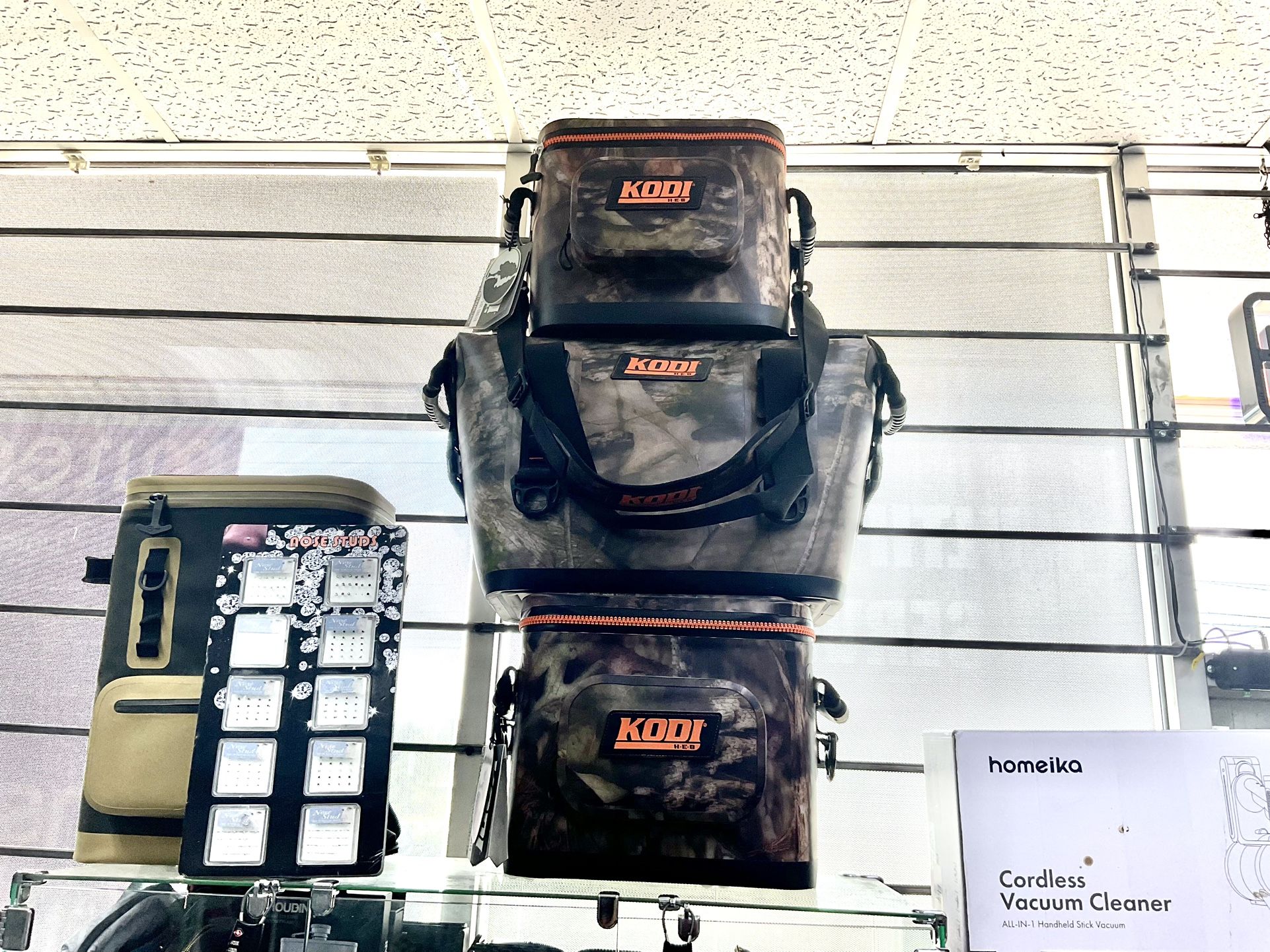 BRAND NEW KODI By HEB CAMO Trip Soft Sided Mossy Oak Break-Up Coolers | 2 In Stock for The Size 2.3 Gal For $207 And $240 For The 4 Gal Or BEST OFFER!