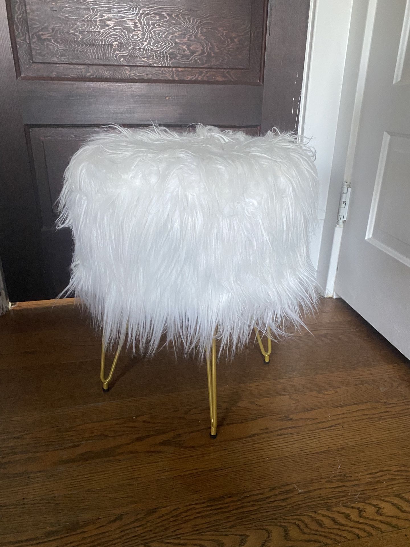 Faux Fur Stool Ottoman With Hairpin Legs