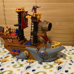 Fisher-Price Imaginext Preschool Toy Shark Bite Pirate Ship Playset with Figure & Accessories 