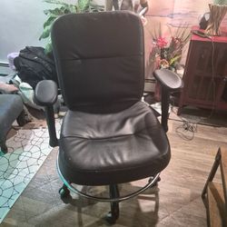 Computer chair