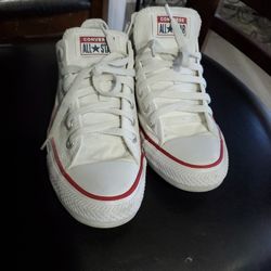 Converse Size 6 For Boys 8 for Girls