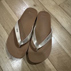 Reef Flip Flop Sandals Size 7 Woman 