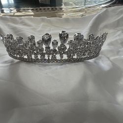 Tiara crystals