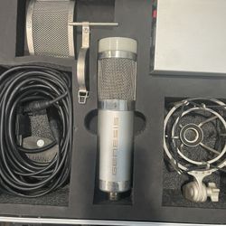 MXL Genesis HE tube Microphone
