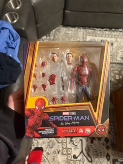 Mafex 241 Friendly Neighborhood Spiderman Tobey Maguire