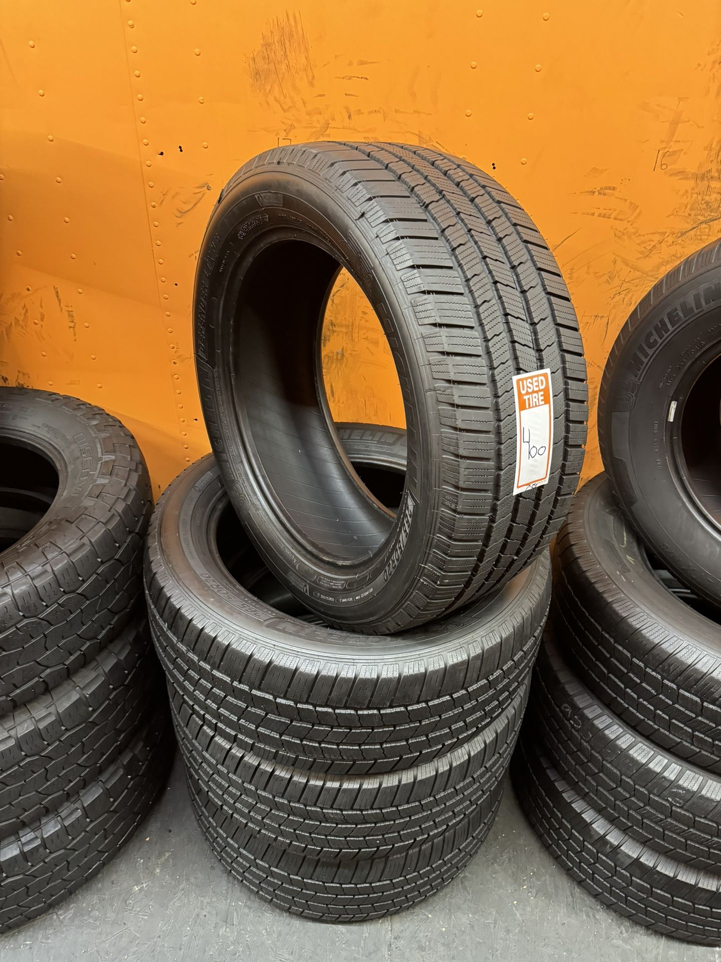 265/50R20 Michelin Defender LTX Full Tire Set