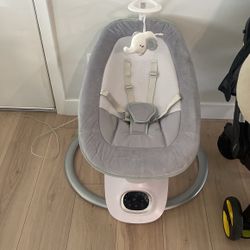 Mom Cozy Baby Swing- Like New