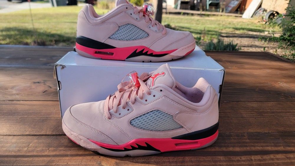 Jordan Retro Low