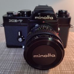 Vintage 35mm Minolta XE-7 Camera + Equipment 