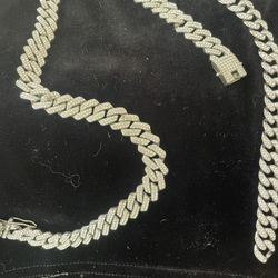 Necklaces And Bracelet Needs Clasp 