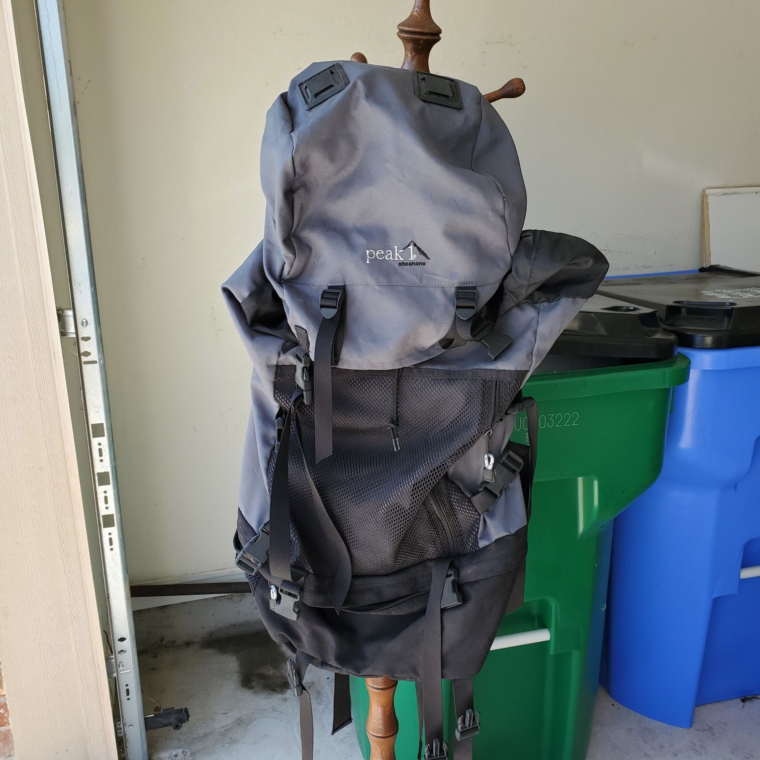 Internal frame hiking backpack
