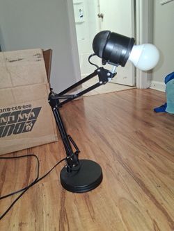💡 Adjustable Task Lamp – $15