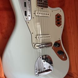 American vintage 65 Jaguar guitar 