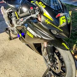 Suzuki GSX 1000R 2007, Ready To Track, Very Low Miles 11k , Title In Hand.