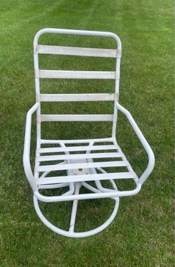 Outdoor Swivel Chair