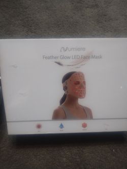 Numiere Feather Glow LED Face Mask