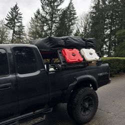 Overland Rack w/ accessories. READ DESCRIPTION.
