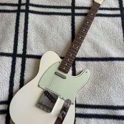 Squier Classic Vibe Tele Custom - Olympic White (FSR)