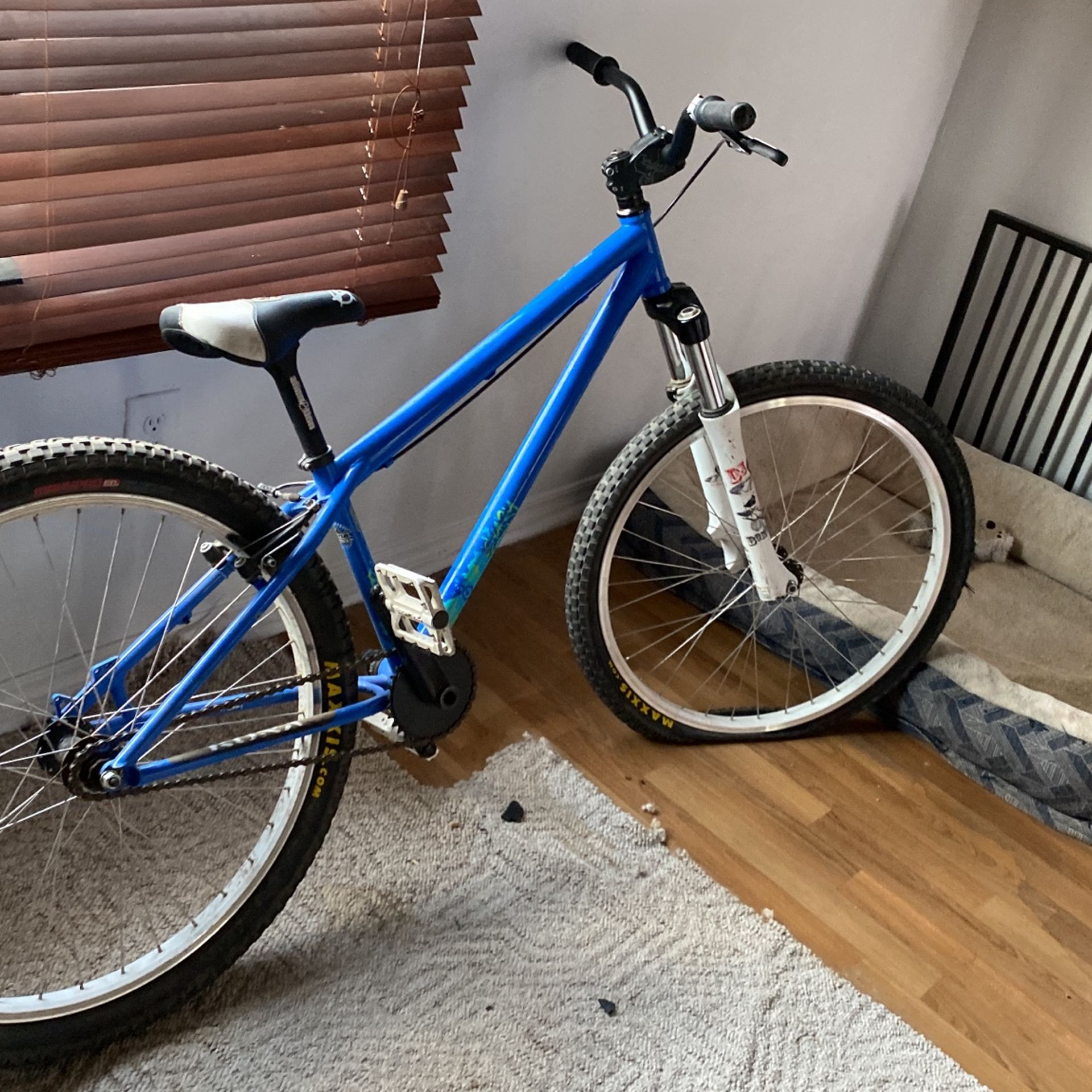 Nice dirt jumper bike
