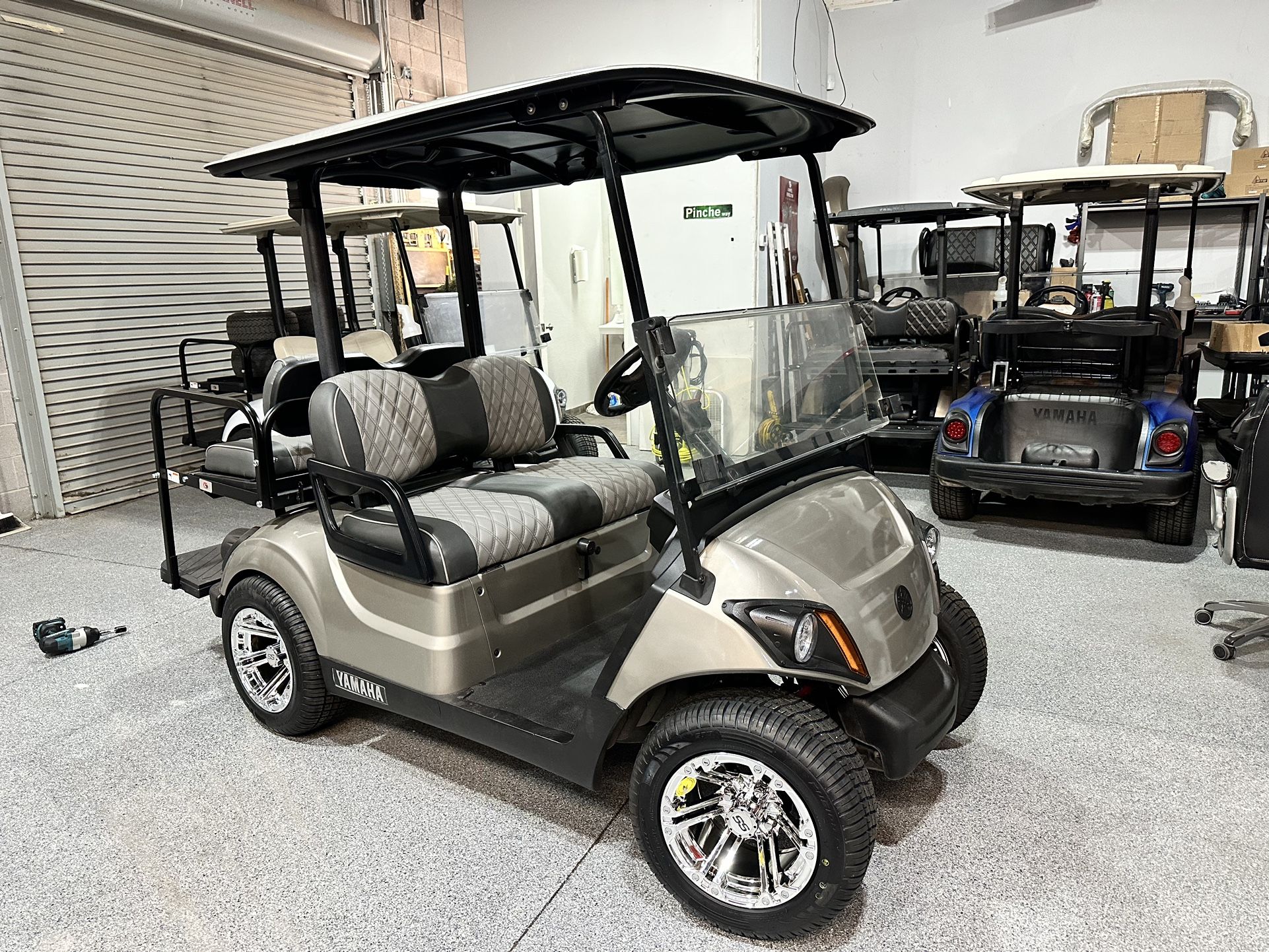 2020 Yamaha Quiet Tech EFI Gas 22+ MPH 4 Seat Street Legal Golf Cart