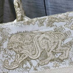 garment accessory