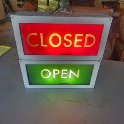 Pending pickup Open and close sign