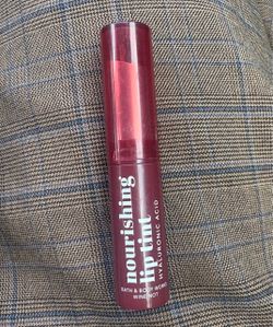 Bath & Body Works Nourishing Lip Tint – Wine Not