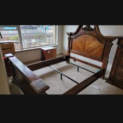 $500 Ashley Bed set with Dresser. $2000 New. Wood And Granite