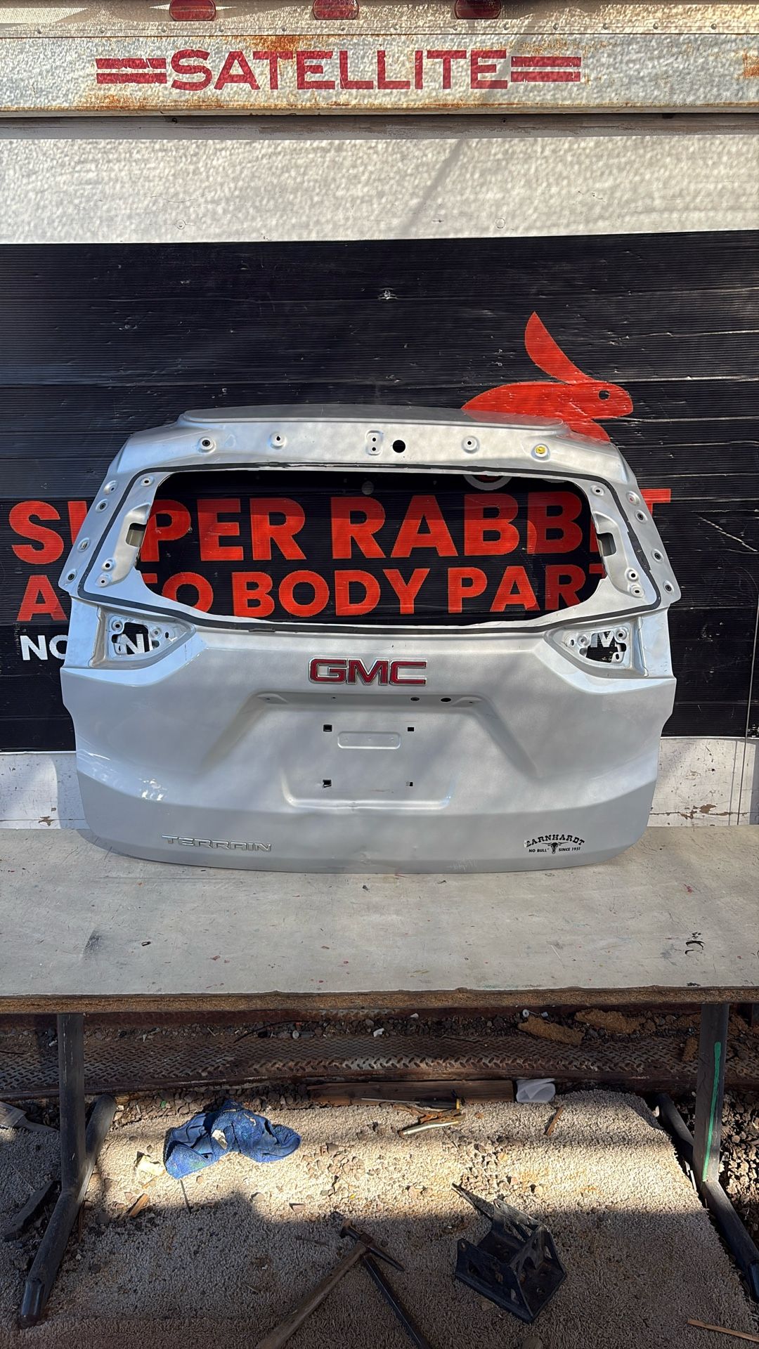 2018 Terrain Tailgate Shell OEM Original 2024