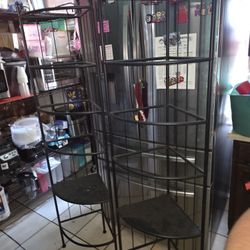 Corner Shelves. 