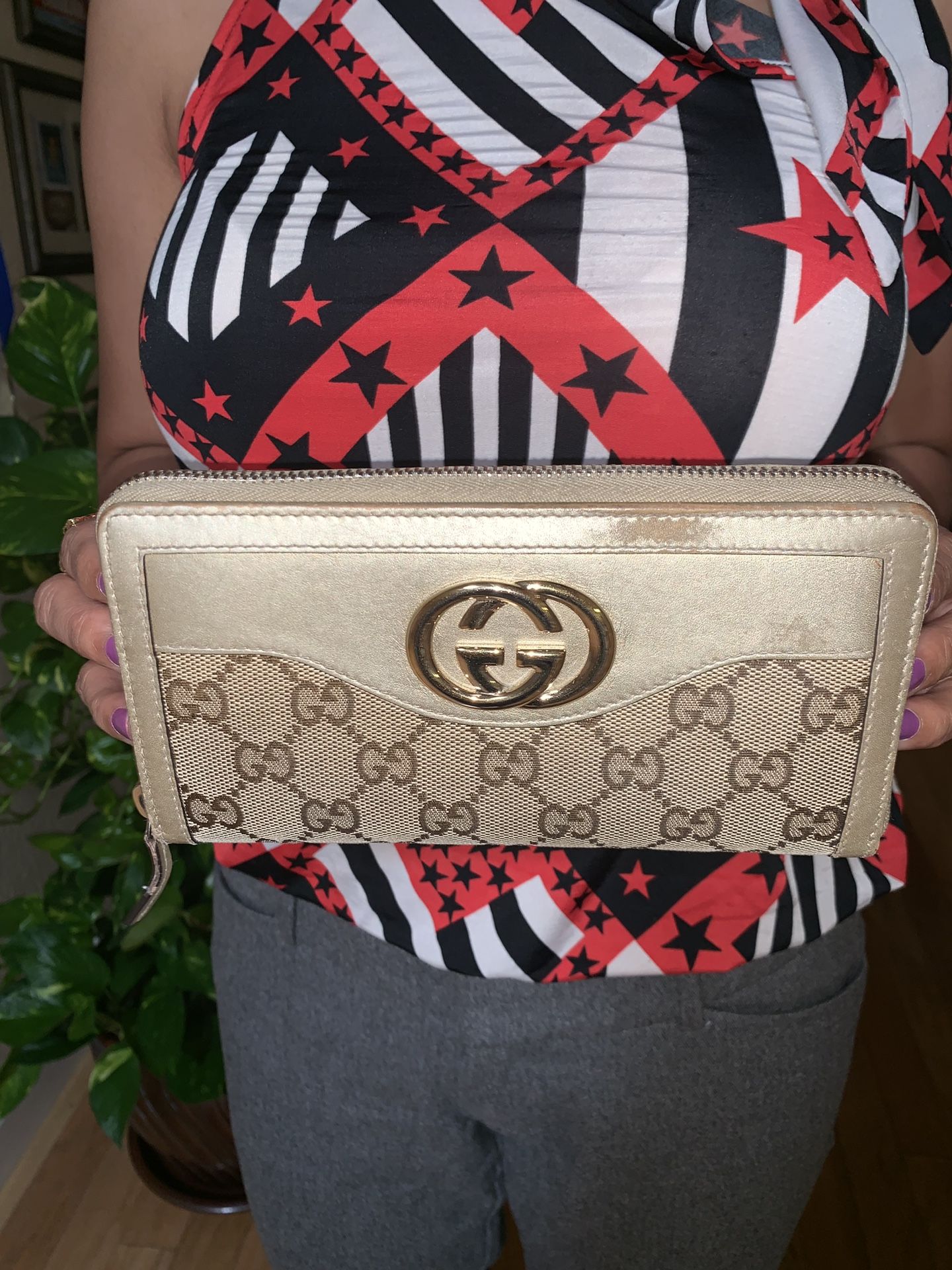 Authentic GG Monogram Gucci Zipper Wallet