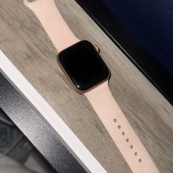 Series 5 44mm apple watch