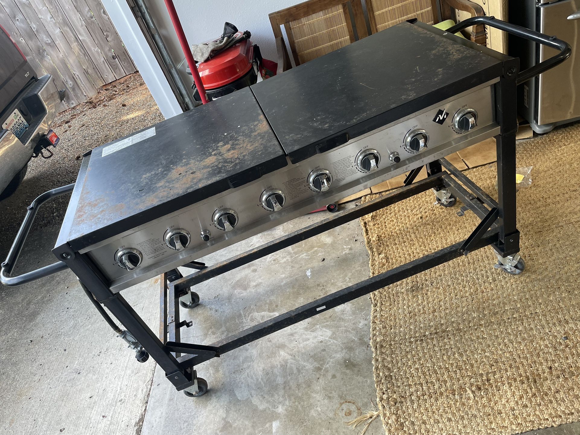 8 Burner BBQ
