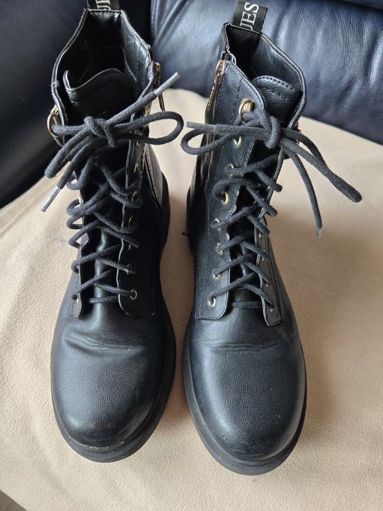 GUESS Ladie's/Women's Black Laced/Side Zippered Boots Size 11 M