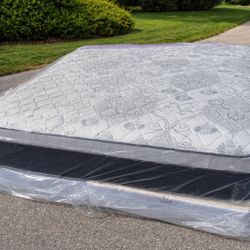 🔥 BRAND NEW KING SET $369