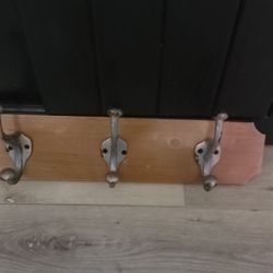4 Hook Coat Rack