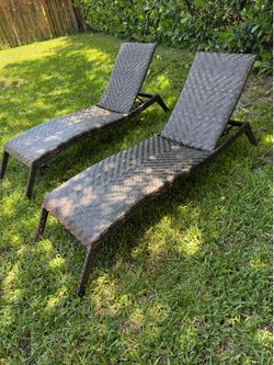 SunVilla Nora Woven Chaise Lounge with Wheels 2-pack