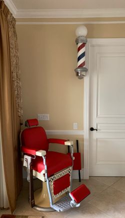 Barber Chair with Kid Seat and Barber Pole