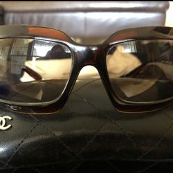 Chanel sunglasses brown, Chanel mother of pearl sunglasses, New with receipt.